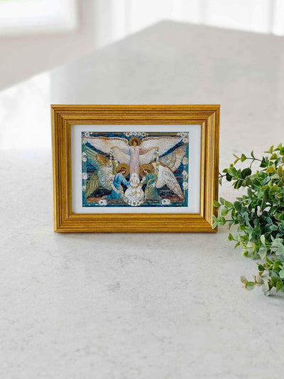 Angels Garlanding the Infant Jesus - Print