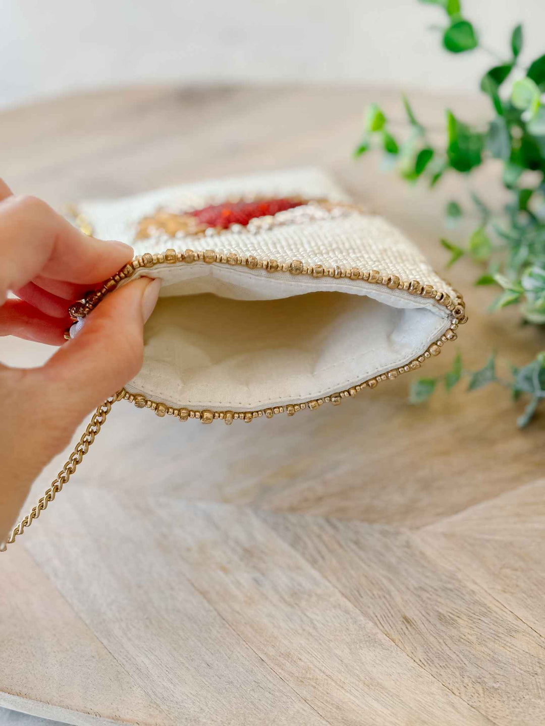 Beaded Sacred Heart Crossbody Phone Bag - Ivory