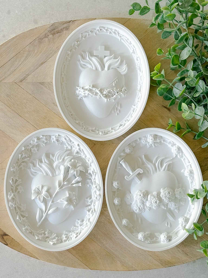 Hearts of the Holy Family Cameo - White
