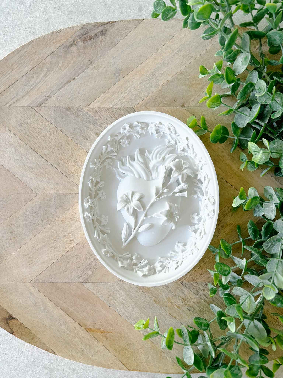 Hearts of the Holy Family Cameo - White