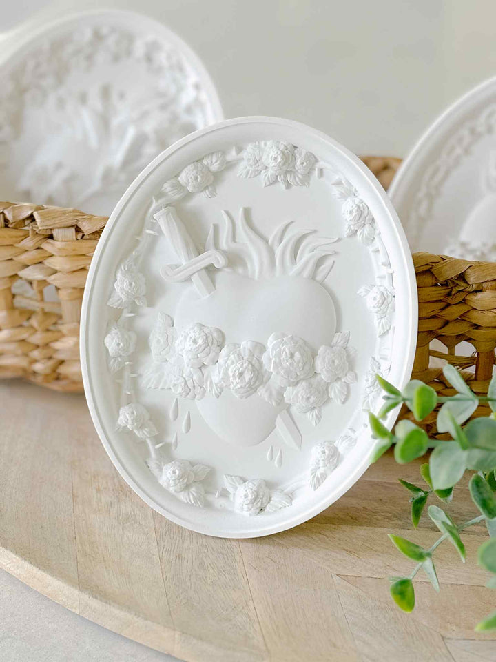 Hearts of the Holy Family Cameo - White