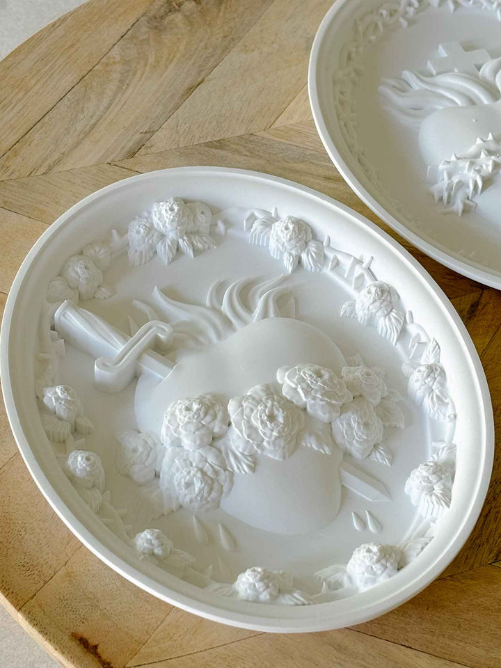 Hearts of the Holy Family Cameo - White