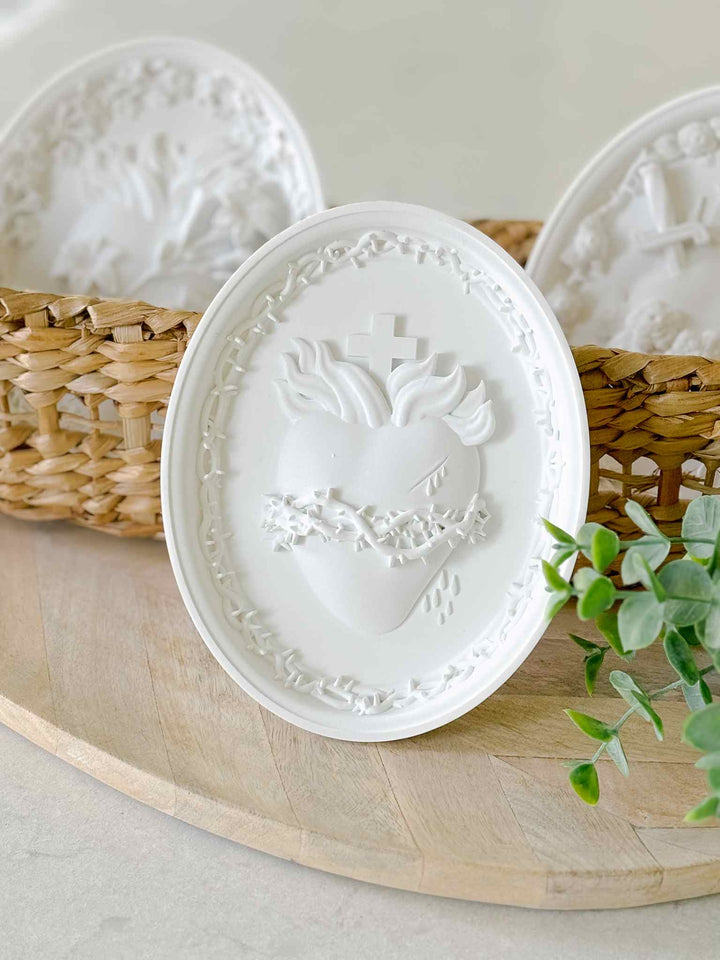 Hearts of the Holy Family Cameo - White