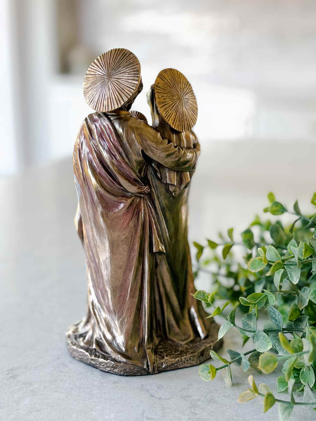 k195r124 Sculpture House「聖母へ捧げる花」オブジェ 置物 Holy Family Statue - Bronze – House of Joppa