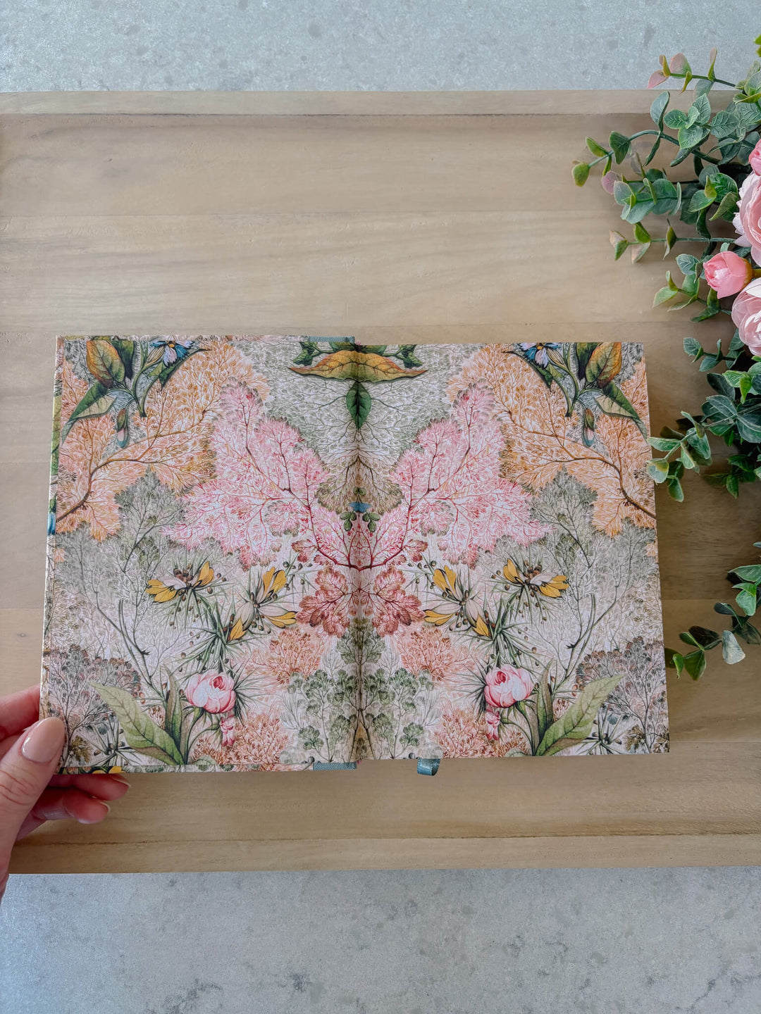 The Secret Garden Hardcover - Wordsworth Heritage Collection