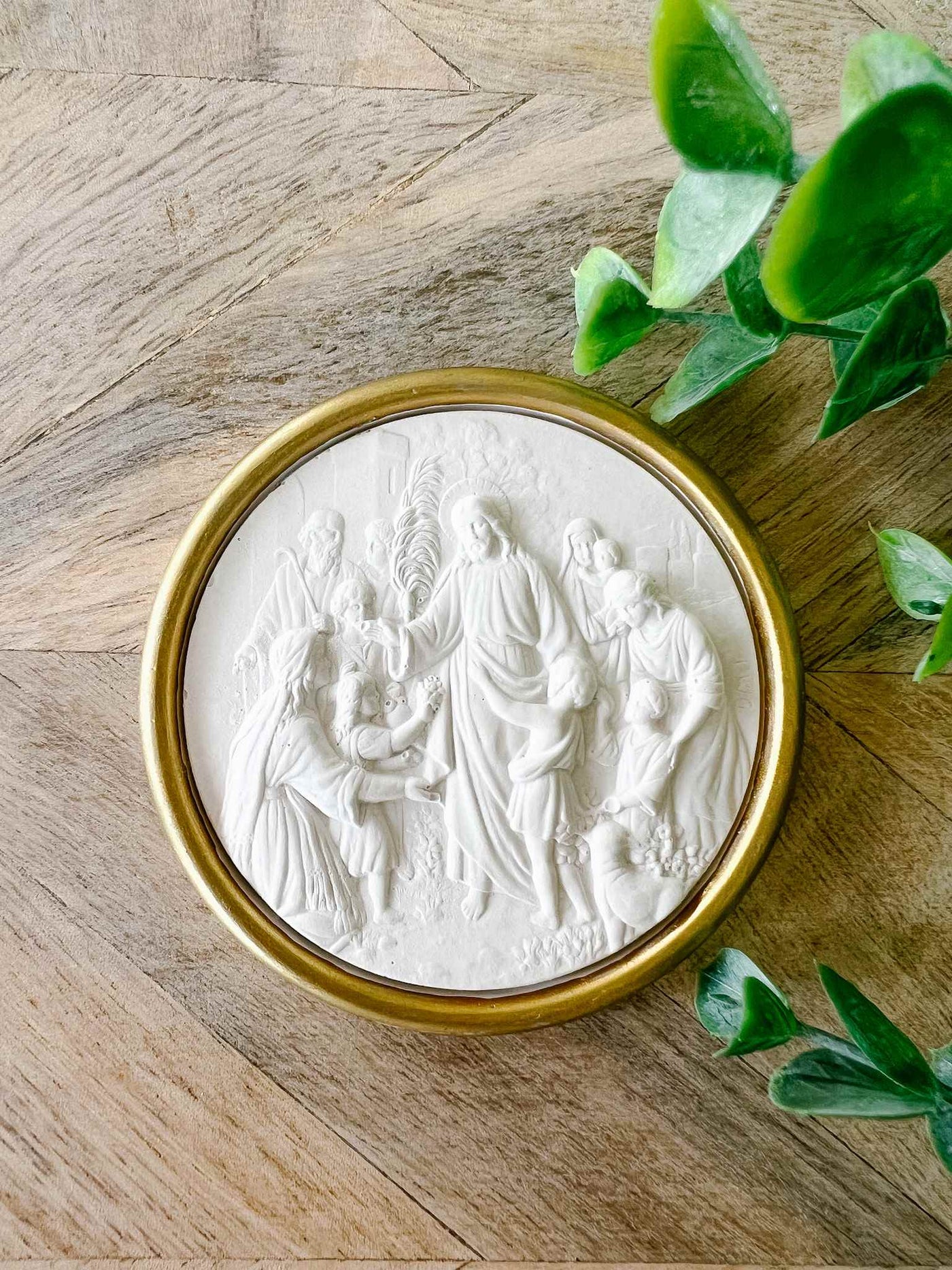 Jesus with Children Intaglio - Gold