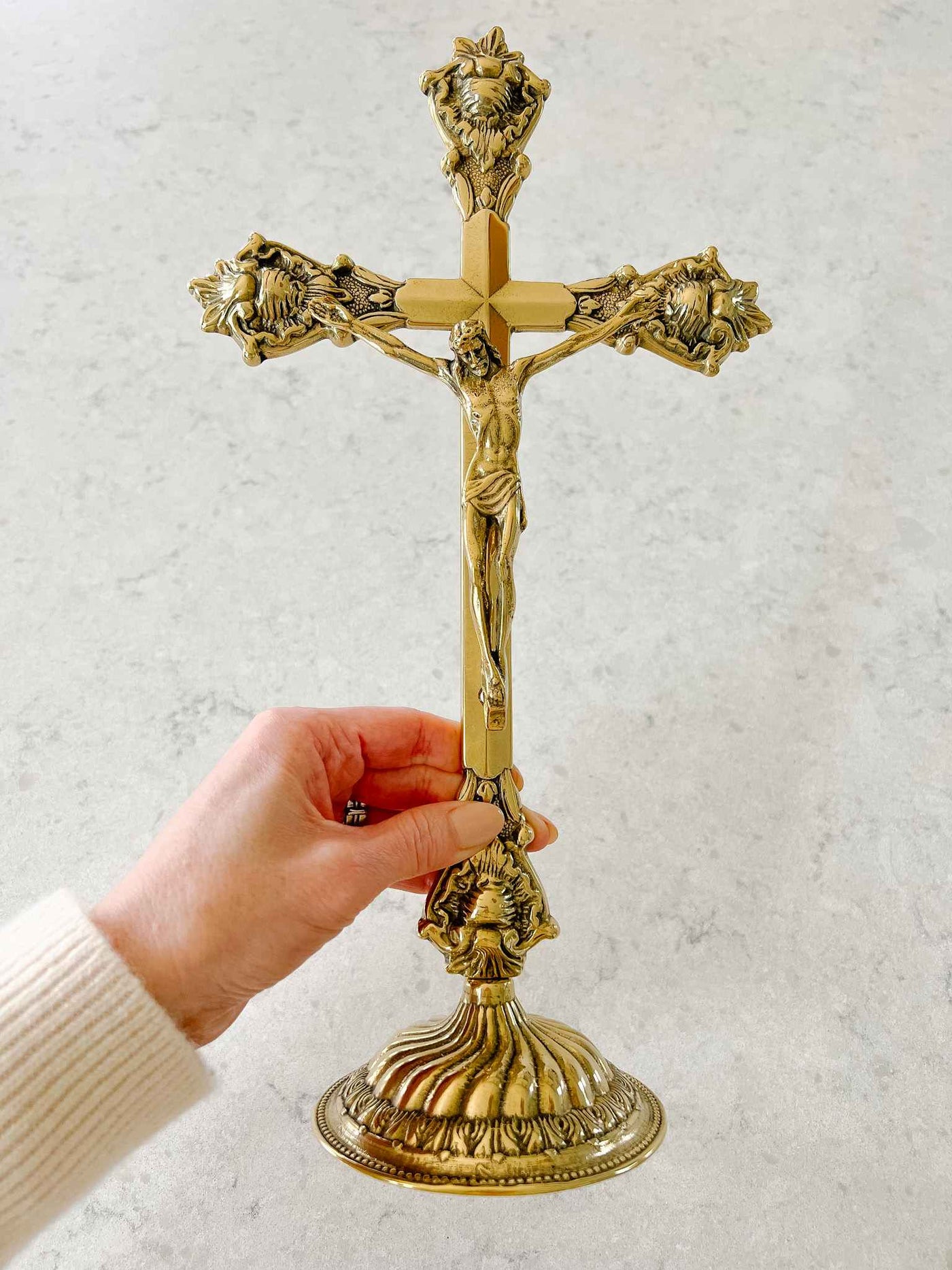Standing Crucifix Grande - Polished Brass