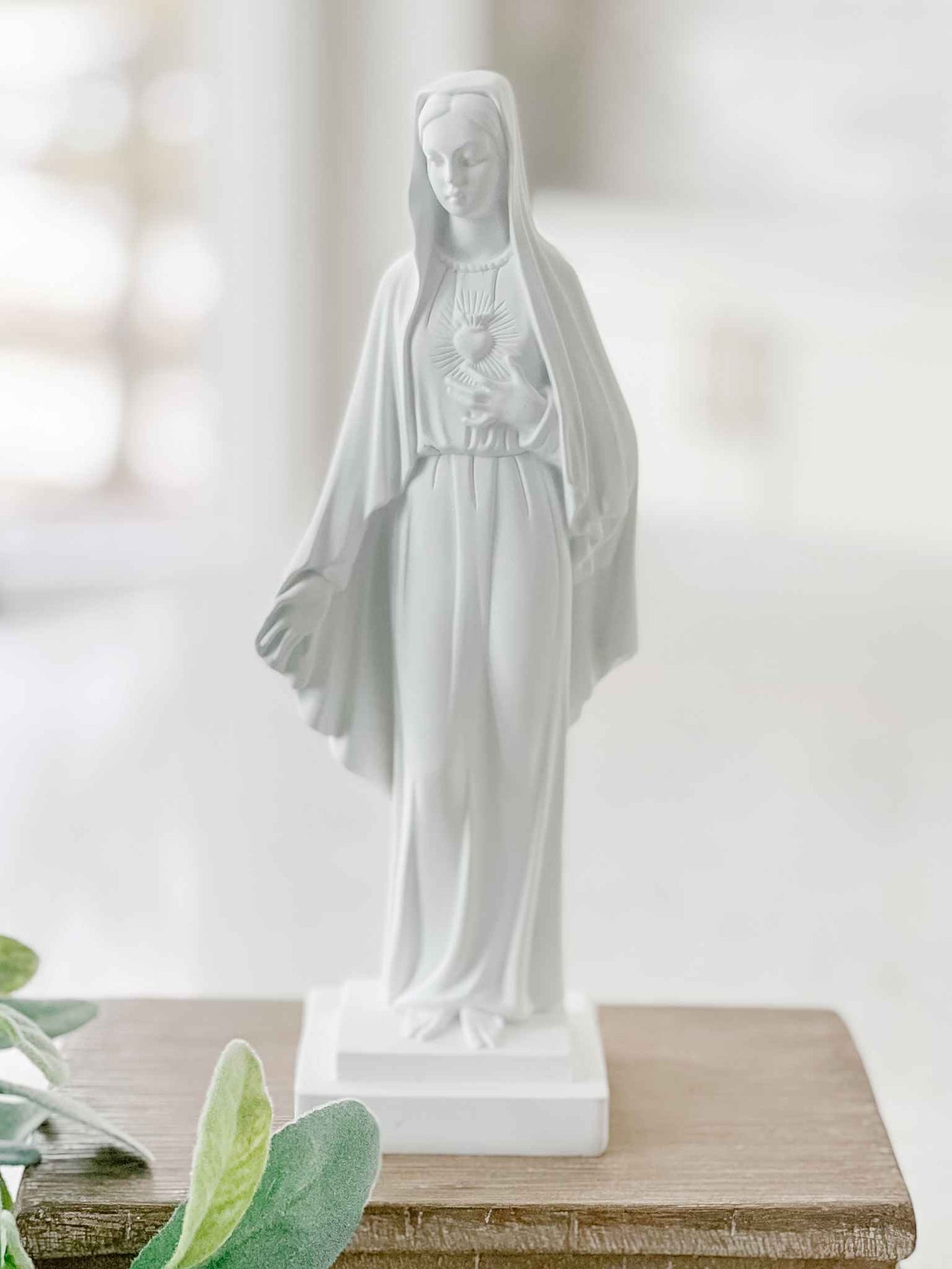 Immaculate Heart of Mary Statue