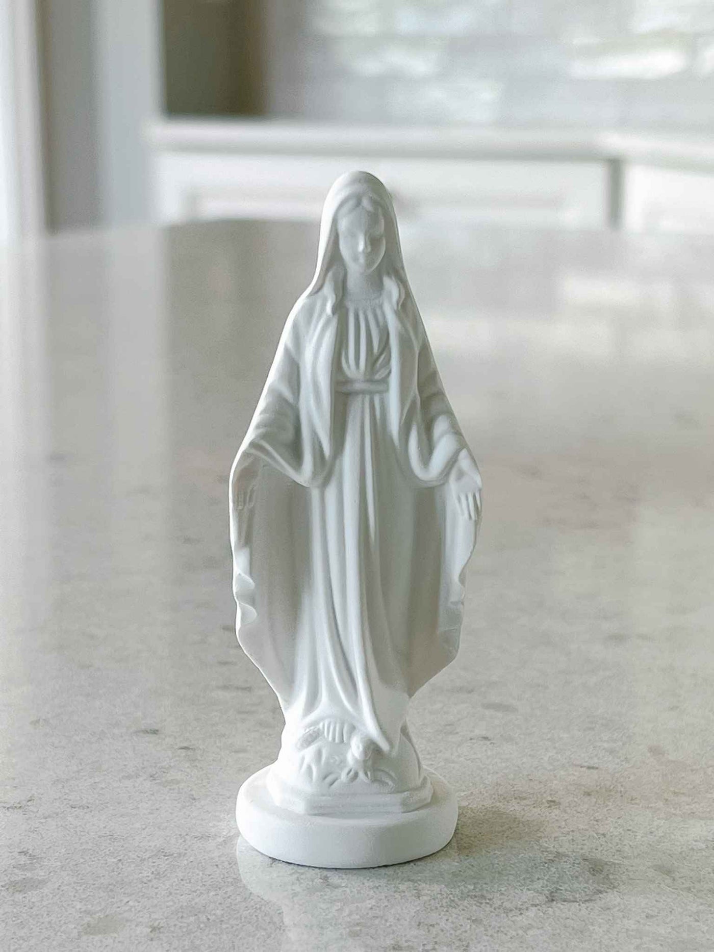 Petite Mary Statue